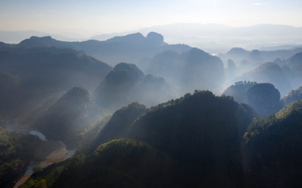 山外山，是什么模样？